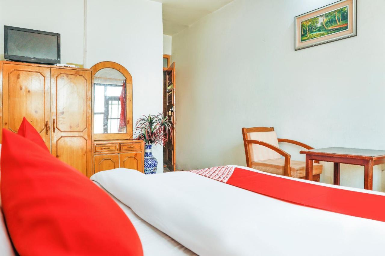 Oyo 72225 Hotel Dilshan Srīnagar Exteriér fotografie